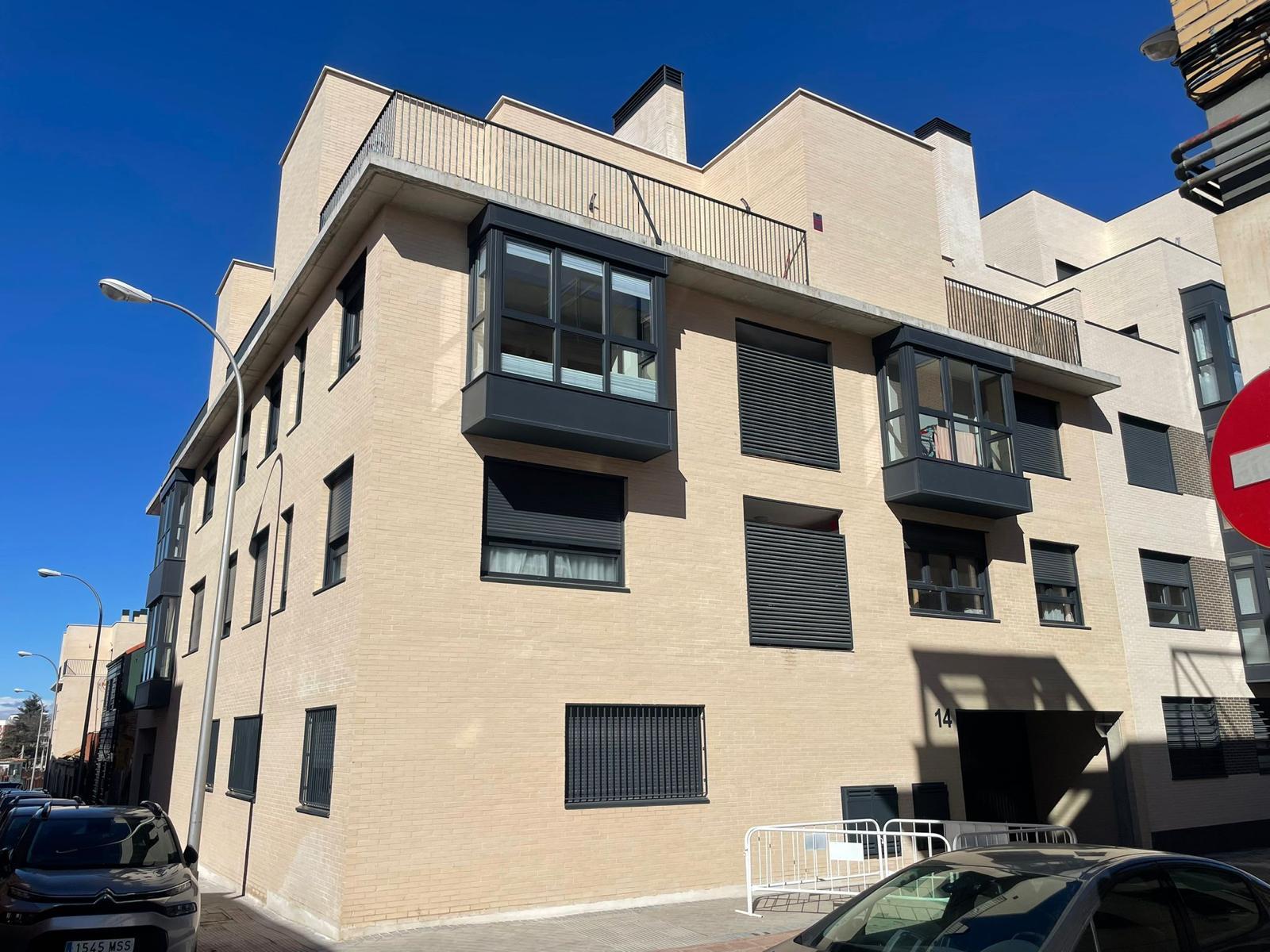 13 viviendas garajes y trasteros