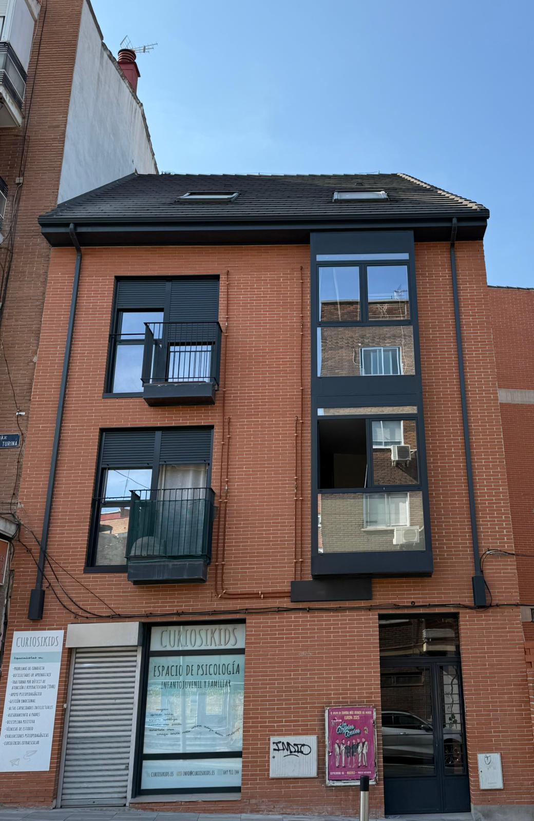 Bloque de viviendas más local